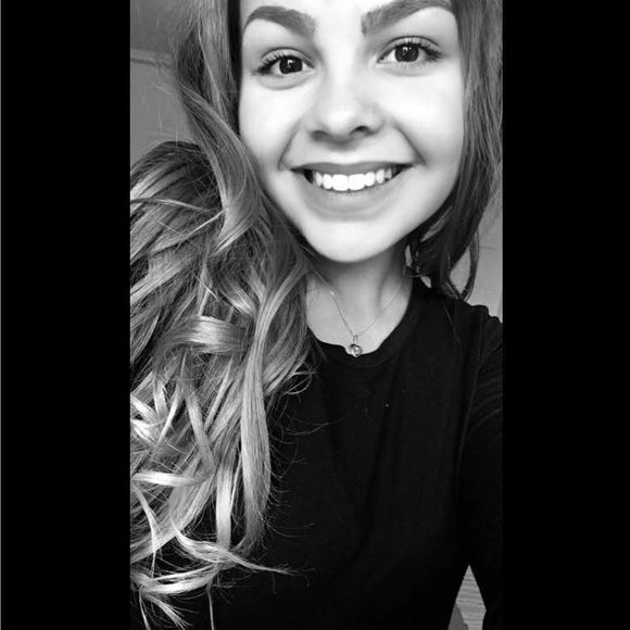 Meet your Posher, Mathilde - Picture 1 of 1